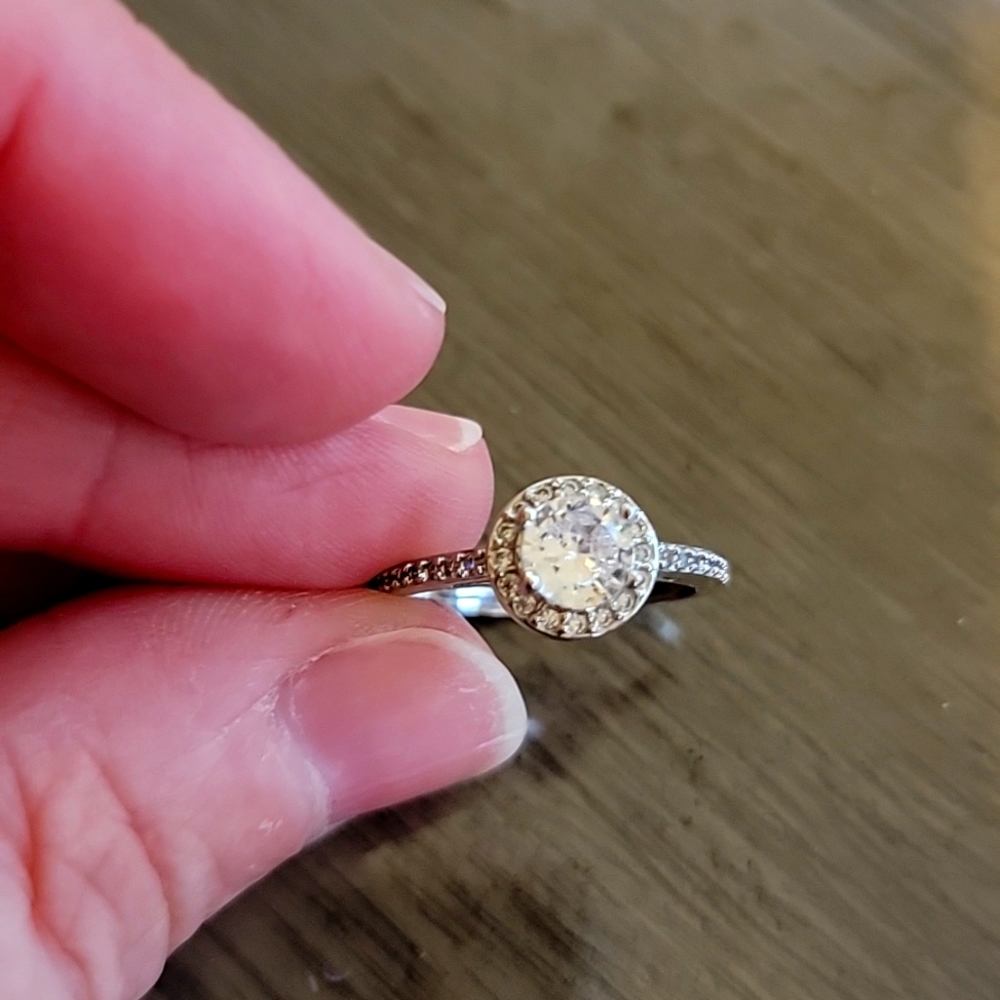 NWOT Faux Diamond & Silver Ring